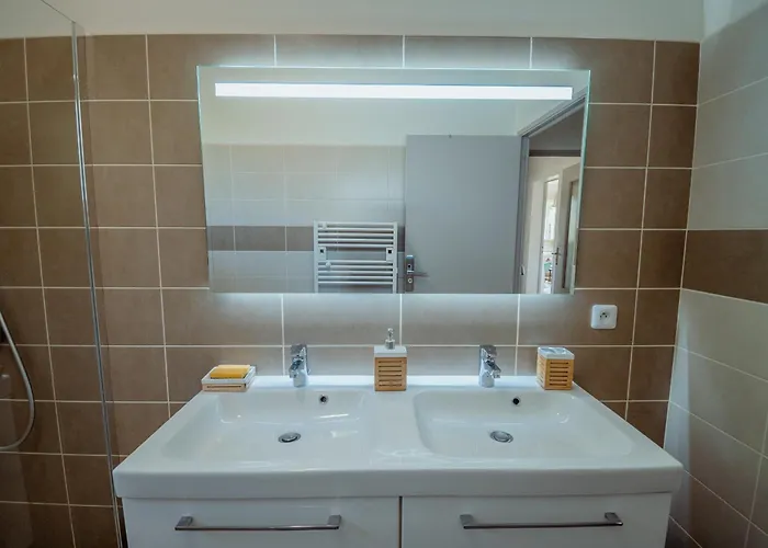 Agreable Maison De A Lacapelette 度假居 *