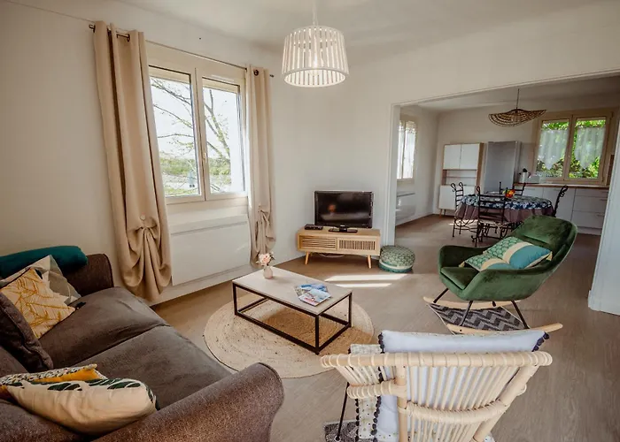 Agreable Maison De A Lacapelette