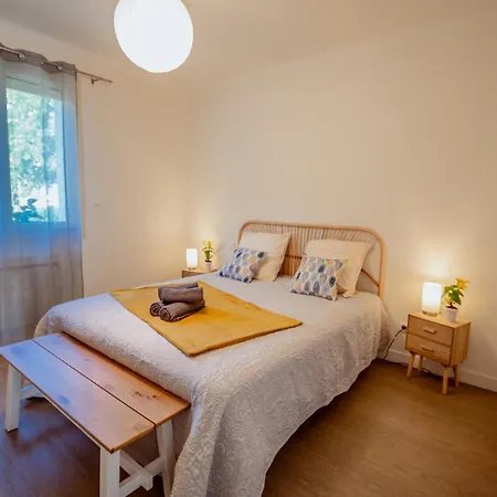 Agreable Maison De A Lacapelette בית נופש *