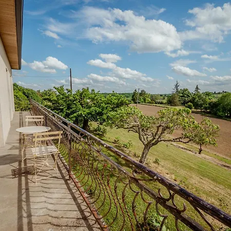 Holiday home Agreable Maison De A Lacapelette *