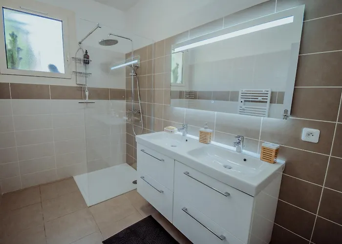 Vakantiehuis Agreable Maison De A Lacapelette